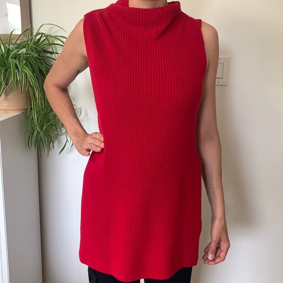 Aritzia Wool Cowl Neck Tank size M - Picture 3 of 11